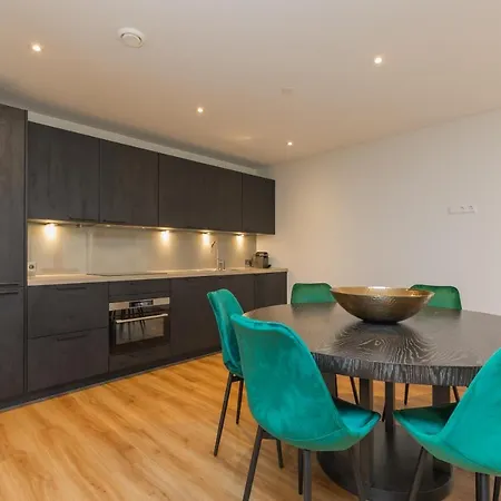 Lage Wurft Apartament *